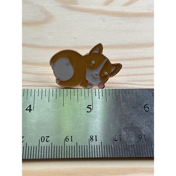 Corgi Dog Enamel Pin With Gold-Tone Backing Secure Clasp For Backpacks Jackets H - Picture 3 of 3